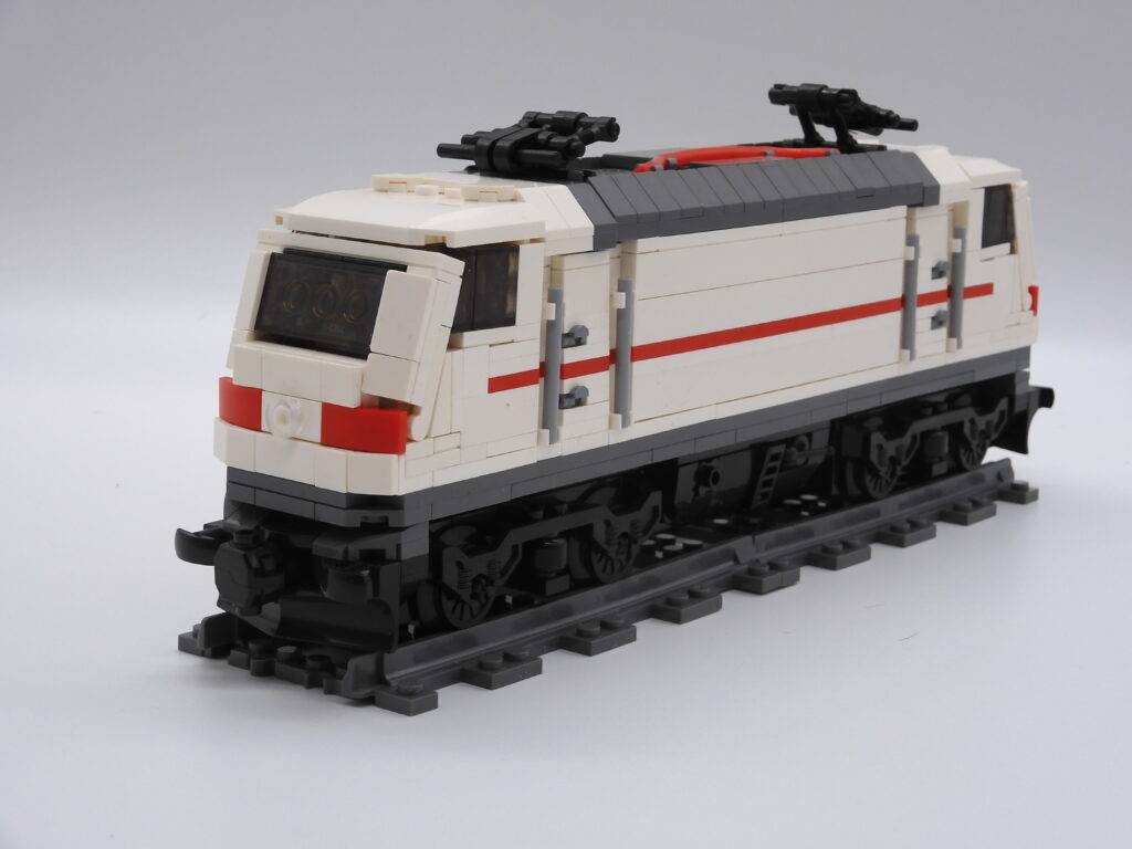 BlueBrix – Lokomotive BR146 weiss/rot